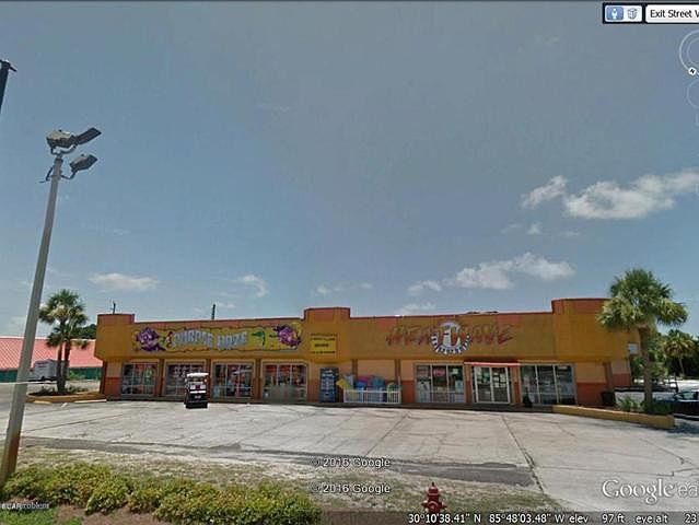 1st image of 10015 Front Beach Rd