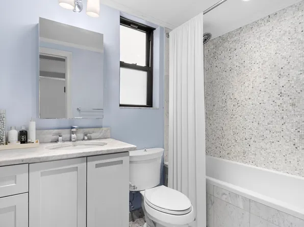 865 United Nations Plaza image 5 of 22