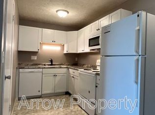 1335 N 27th St #2, Lincoln, NE 68503