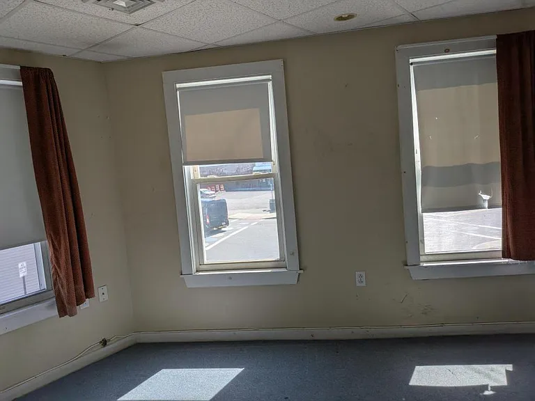 437 Bay St #3 — Photo 14