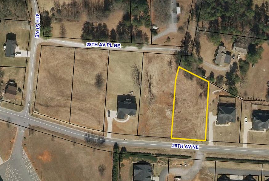 2nd image of 441 28th Avenue Pl NE