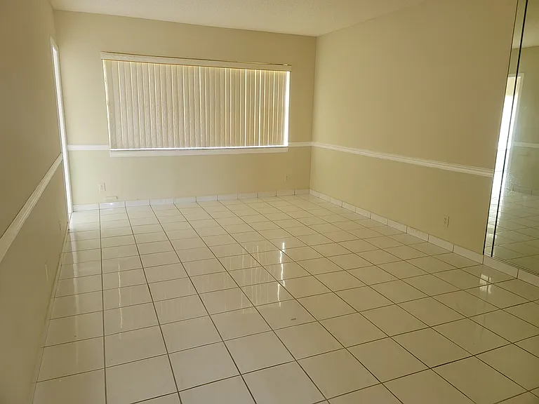5061 W Oakland Park Blvd #305 — Photo 9