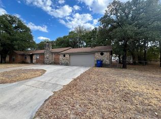 1410 Brush St, Bridgeport, TX 76426