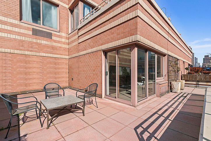 1st image of 393 W 49th St APT 6HH