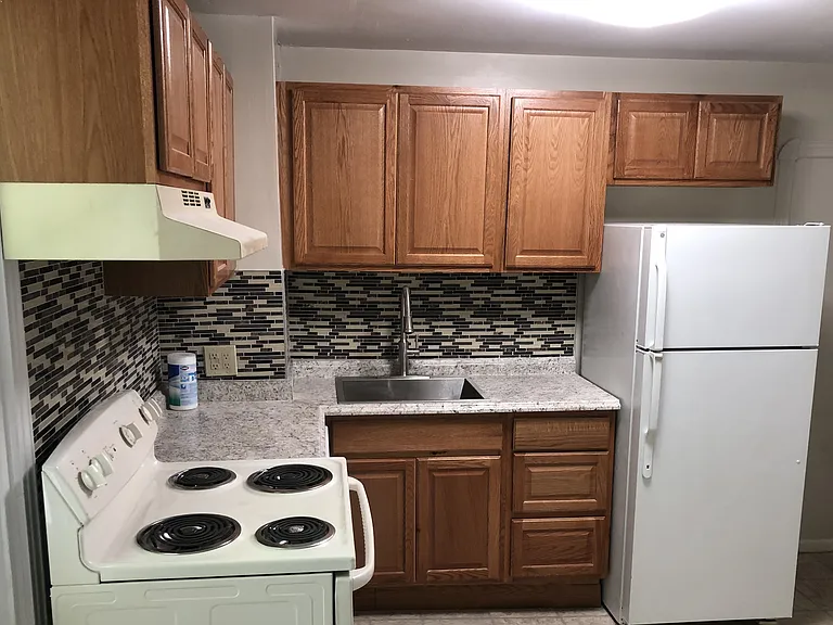 109 Grayling Ave #2 — Photo 2
