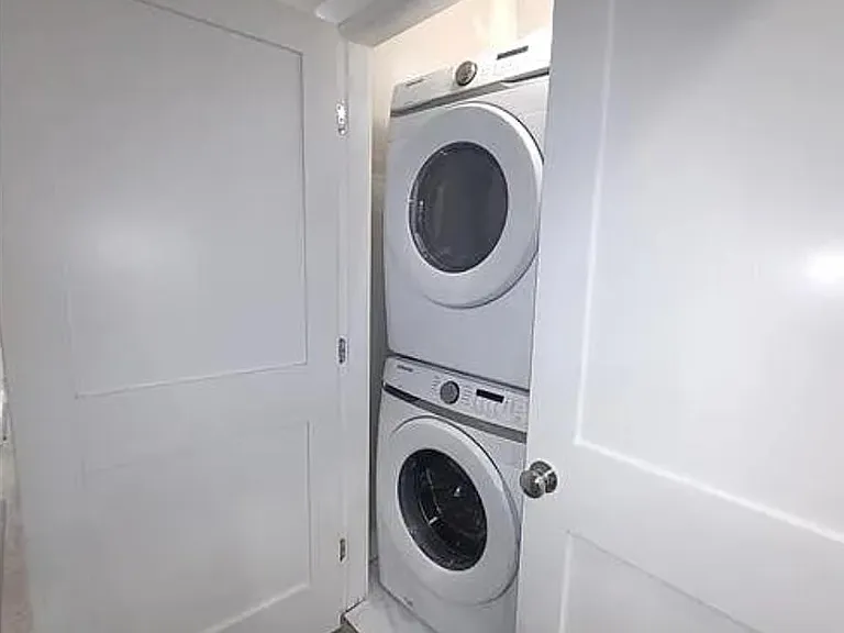 Unit Photo