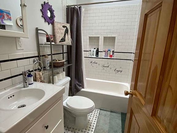 3rd image of 1198 Nostrand Ave #1B