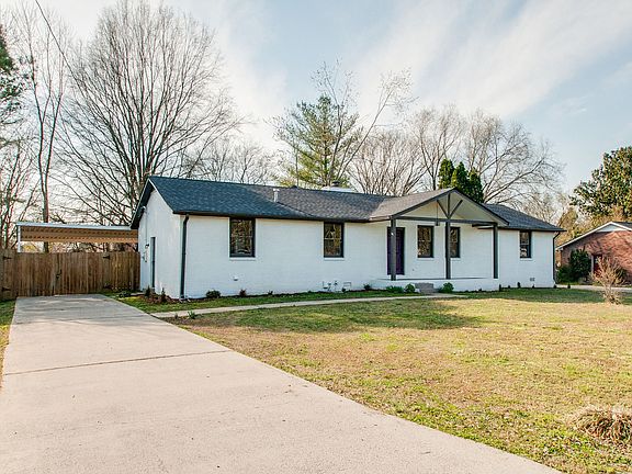 3rd image of 4031 Cavalier Dr