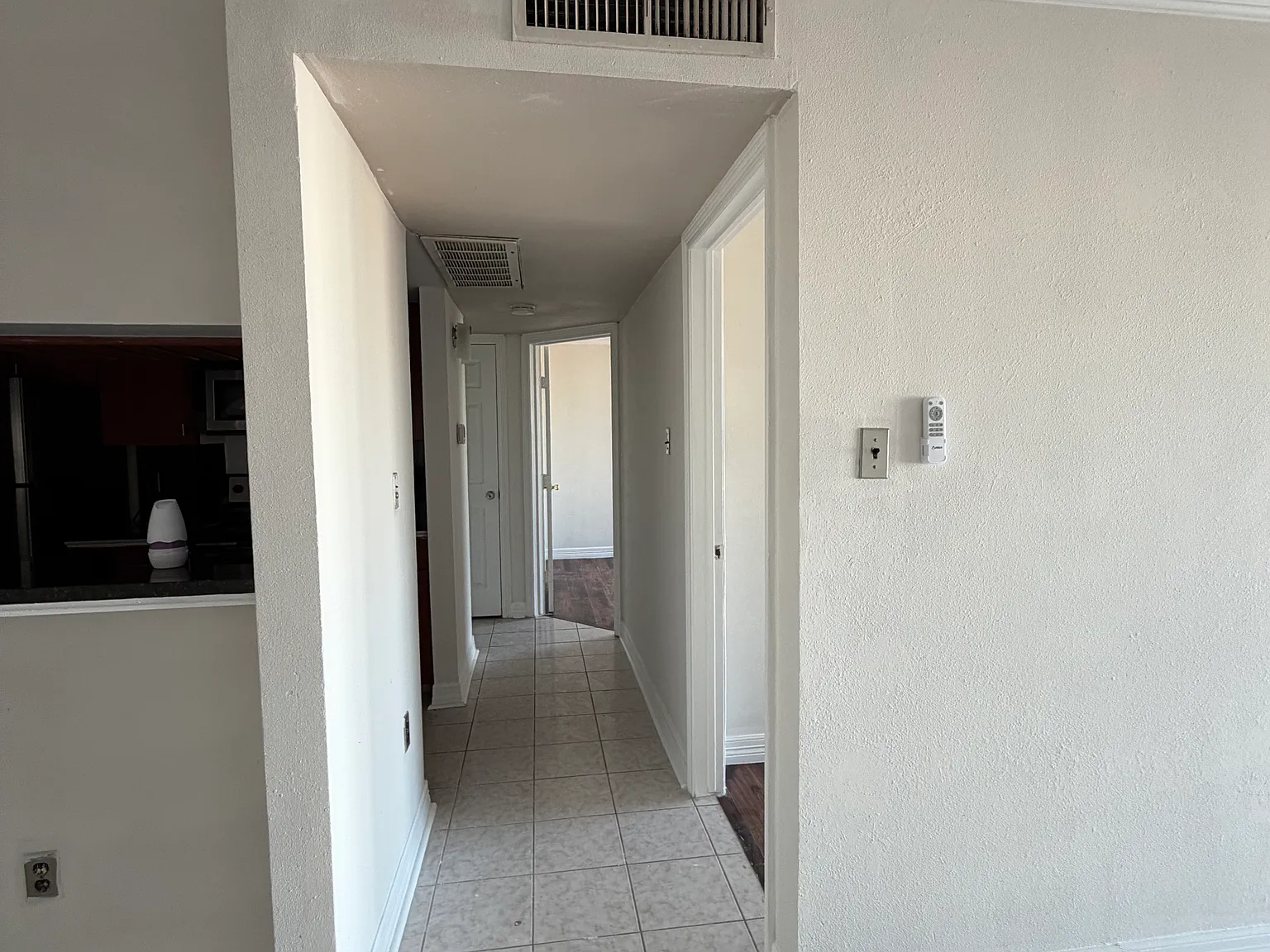 2 bed, 780 sqft, $1,200 — Photo 1