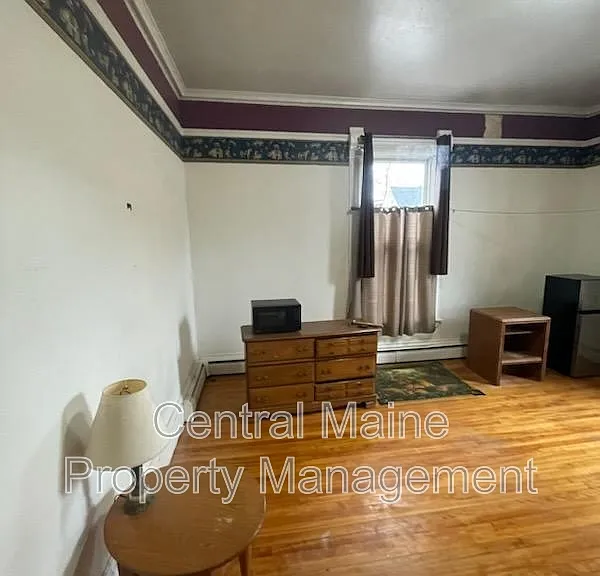 256 Main St #2 — Photo 1