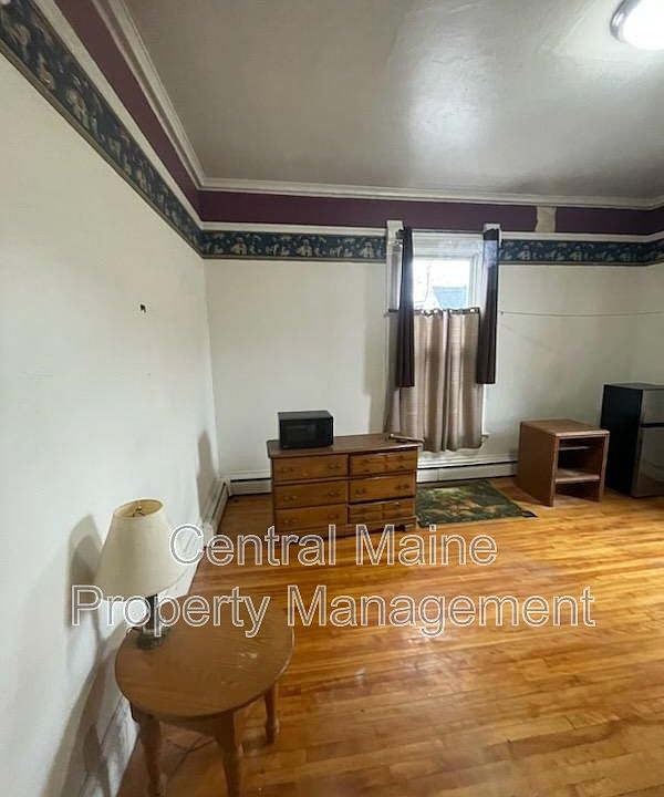 1st image of 256 Main St #2
