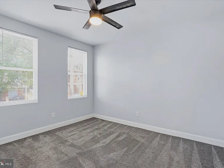 2605 Denison St — Photo 25