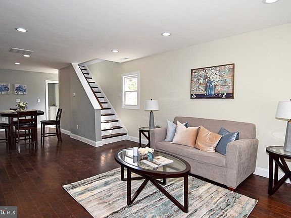 4th image of 739 Cottage Dr