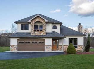 305 Fiore Ln, Hollidaysburg, PA 16648