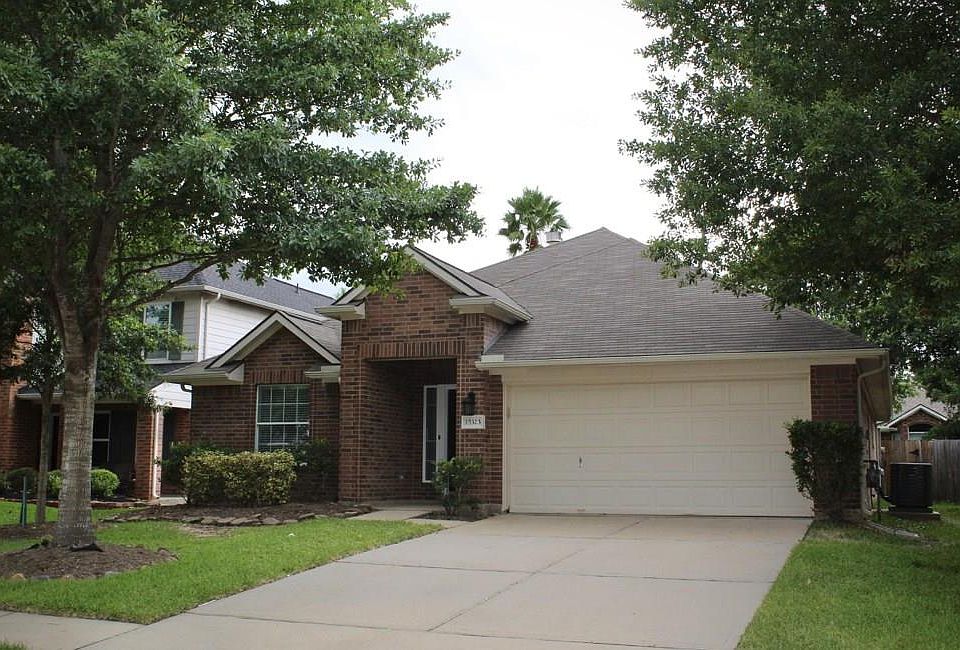 1st image of 15323 Court Green Trl