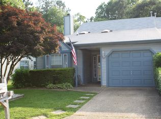 179 Hidden Lake Pl, Newport News, VA 23602