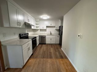 329 N 49th St, Seattle, WA 98103