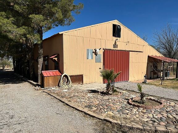 5th image of 1105 Veterans Rd #2