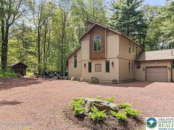 4th image of 129 Woodbury Dr