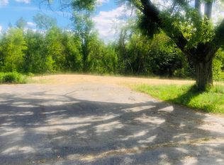 162 West St, Pittsfield, ME 04967