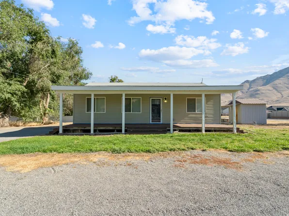 1811 Shepard Ln, Lake Point, UT 84074
