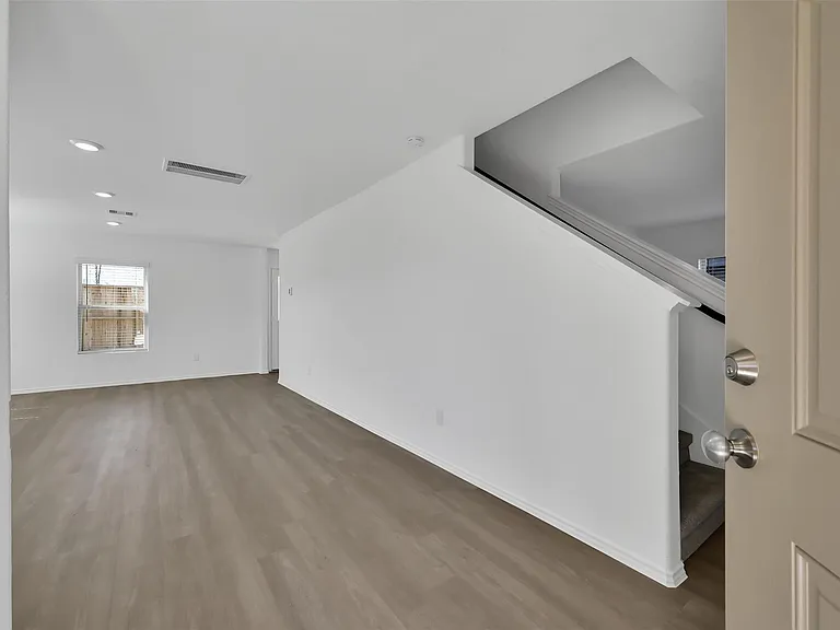 1714 Campos Ct — Photo 3