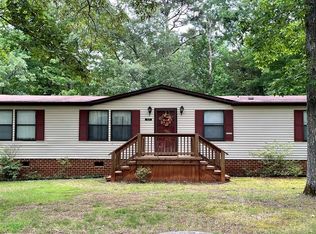 511 Beechwood Dr, Bracey, VA 23919