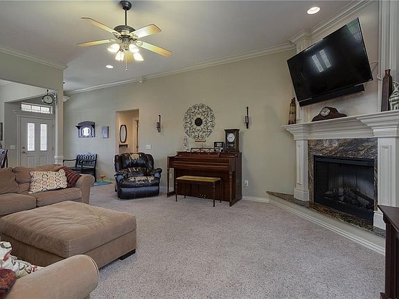 5th image of 1271 Kensington Dr