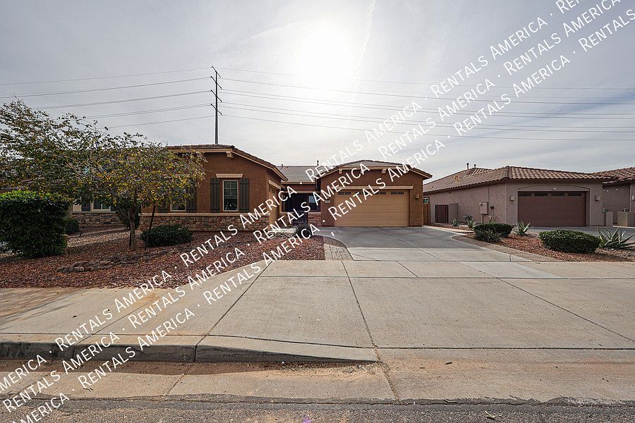 1st image of 1133 E Buckingham Ave