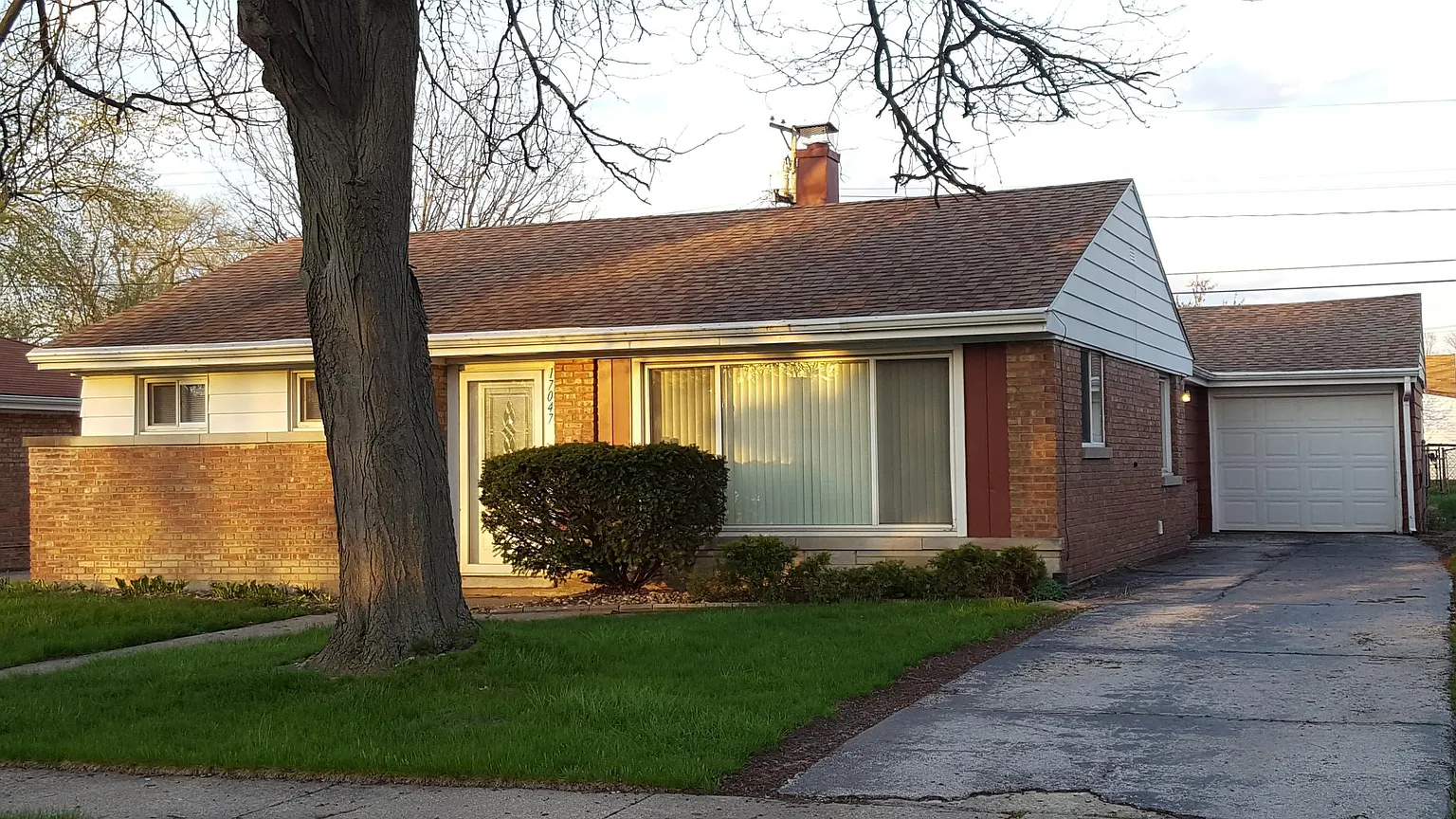 17047 Greenbay Ave photo 1