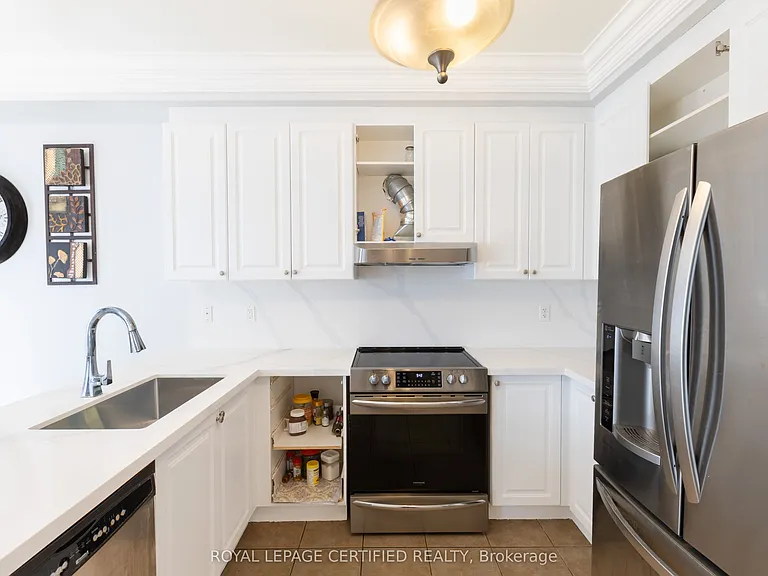 20 Krakow St — Photo 18