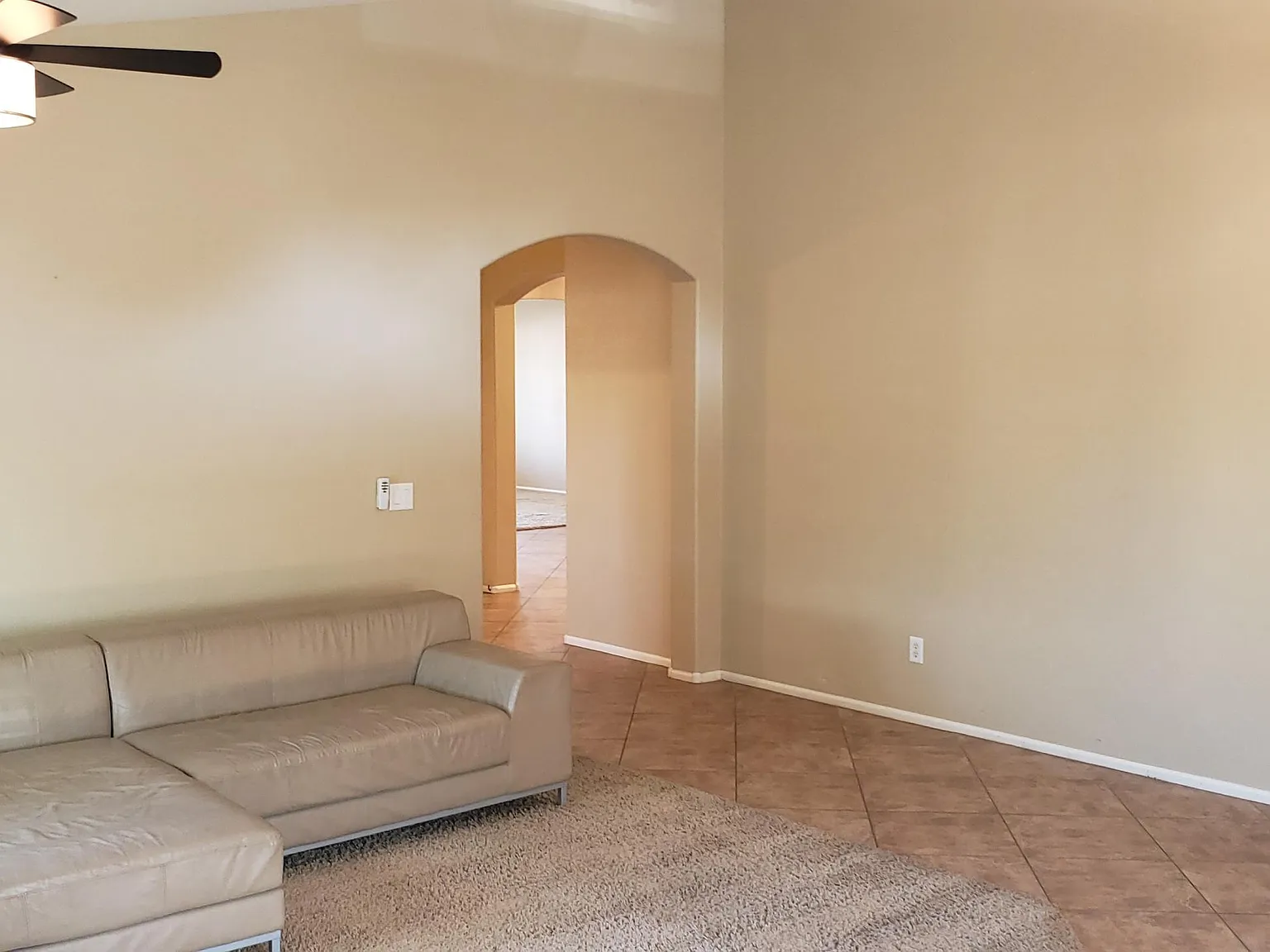 3 bed, 2.0 bath, 2147 sqft, $1,750 — Photo 3