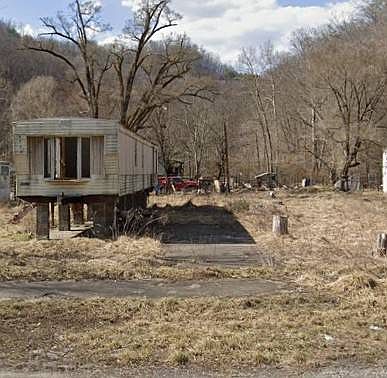 3rd image of 4552 State Highway 16