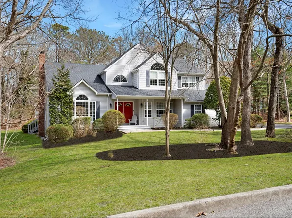 7 Gateway Lane, Manorville, NY 11949