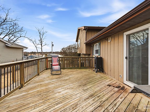 5th image of 1238 Lakewood Dr