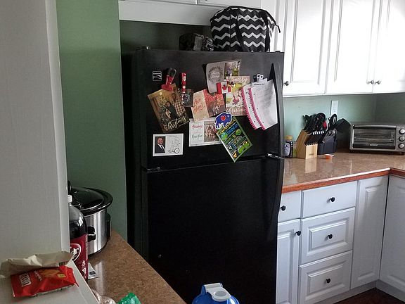 4th image of 97 Eiseman Ave