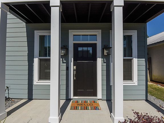 2nd image of 3714 Tiki Dr