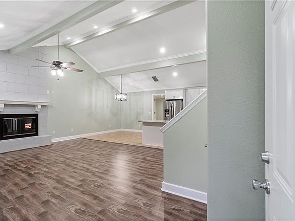 3rd image of 9617 N Oklawaha Ave #1/2