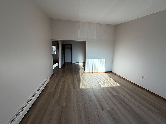 2nd image of 2721 Humboldt Rd #3