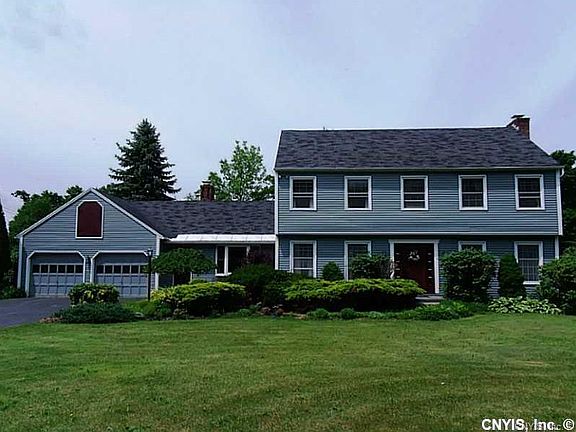 2nd image of 5561 Huntington Dr