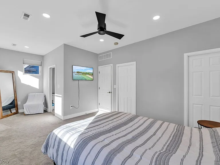 2702 Bridge Ave — Photo 18