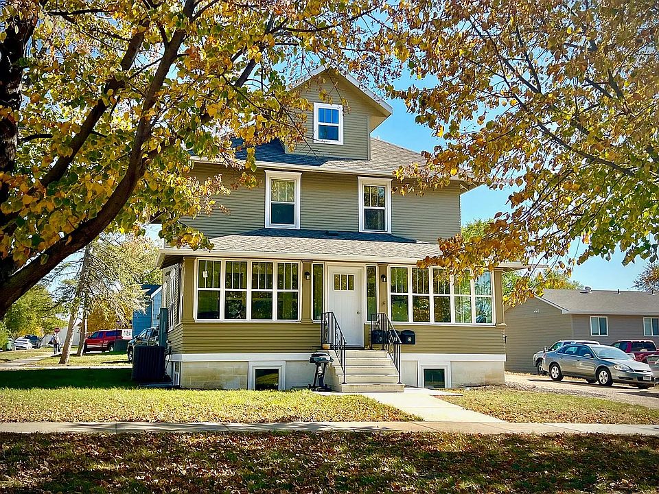 2nd image of 928 8th Ave #1