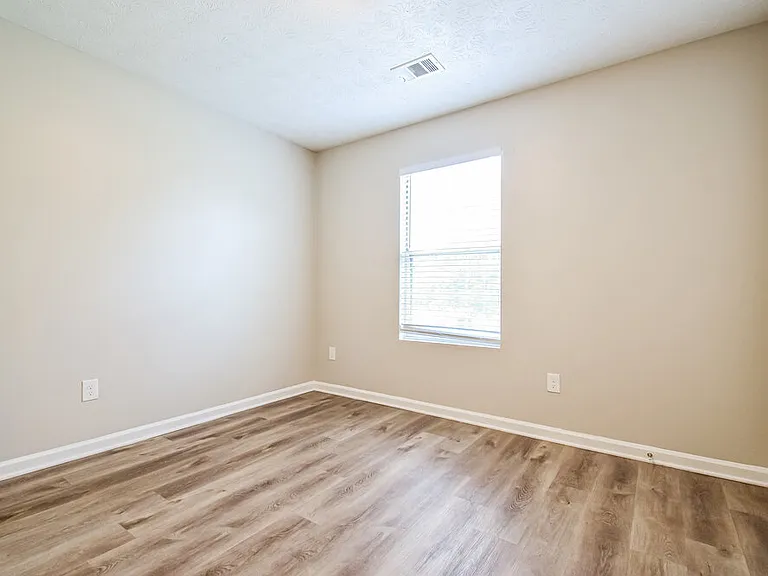 6149 Raleigh Oaks Ct — Photo 13