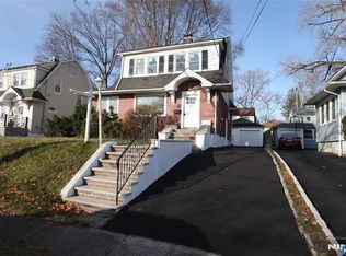 1140 Alicia Ave, Teaneck, NJ