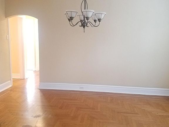 5th image of 7301 Amherst Ave Floor 2