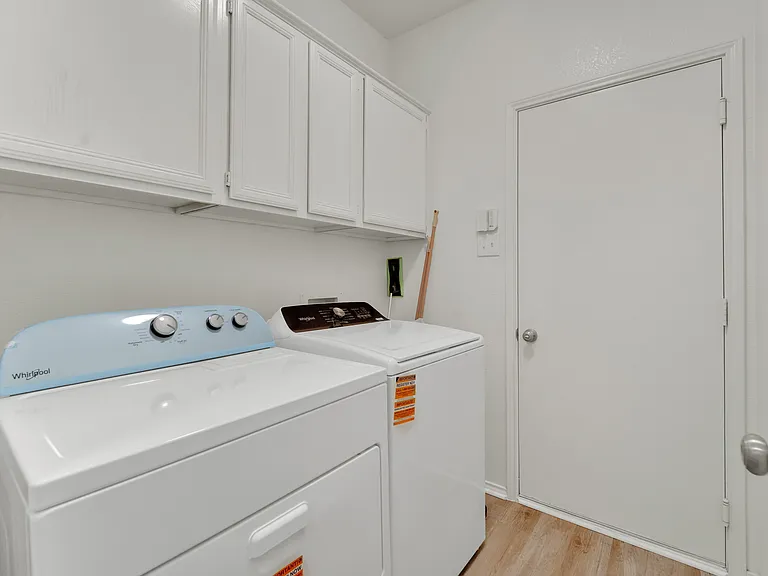 4021 Aldenham Dr — Photo 19