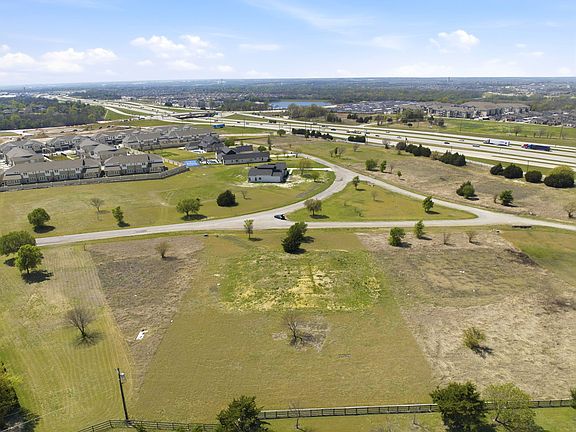 5th image of 94 Country Ridge Rd