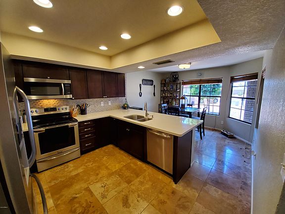 5th image of 919 N 85th Pl