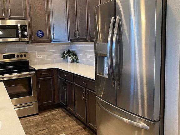 5th image of 4110 S Park Dr