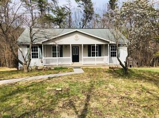 1590 Hollow Rd, Gore, VA 22637